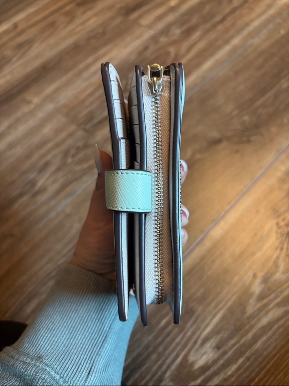 Kate Spade Mint Green Medium Bifold Wallet - Picture 6 of 6